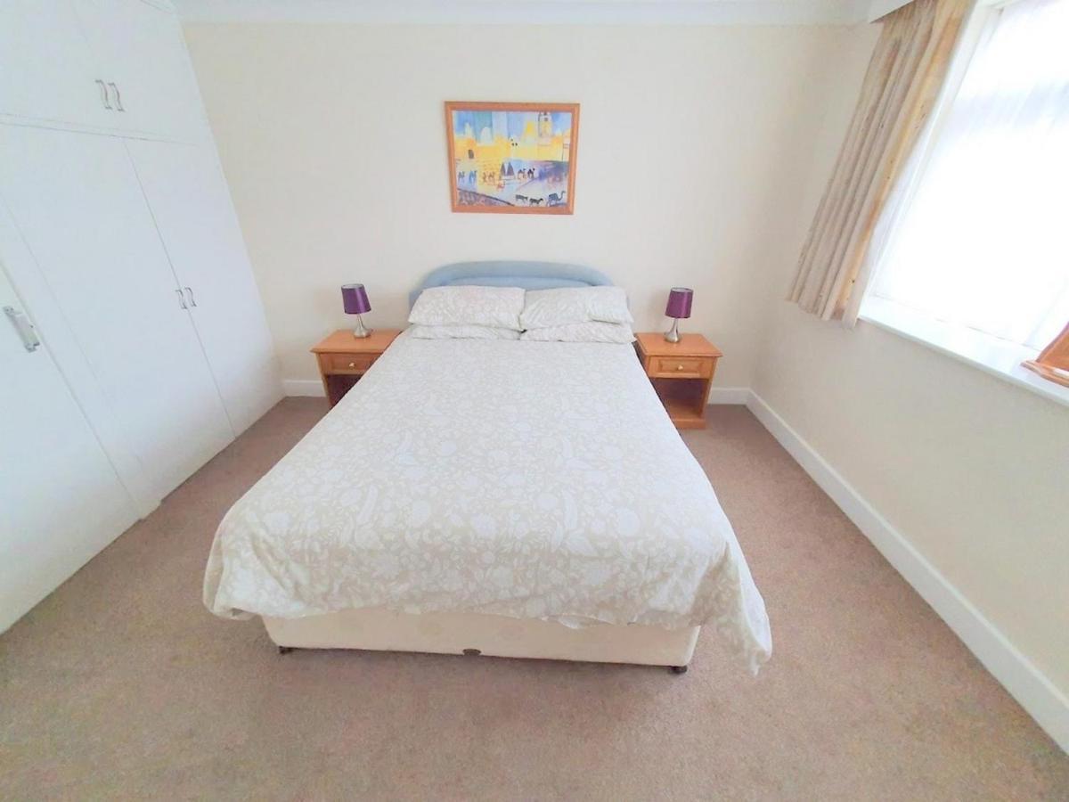 Wentworth Apartment With 2 Bedrooms, Superfast Wi-Fi And Parking Sittingbourne Εξωτερικό φωτογραφία