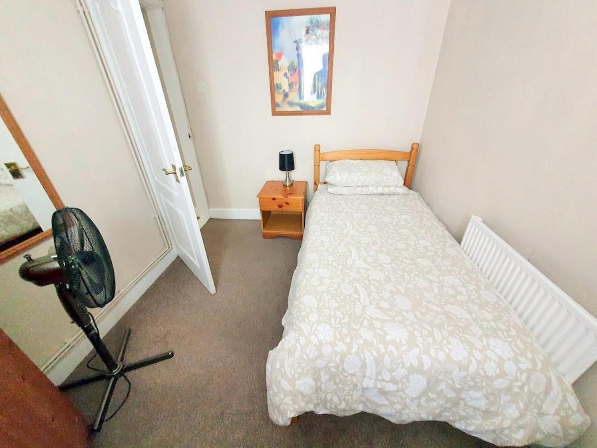 Wentworth Apartment With 2 Bedrooms, Superfast Wi-Fi And Parking Sittingbourne Εξωτερικό φωτογραφία