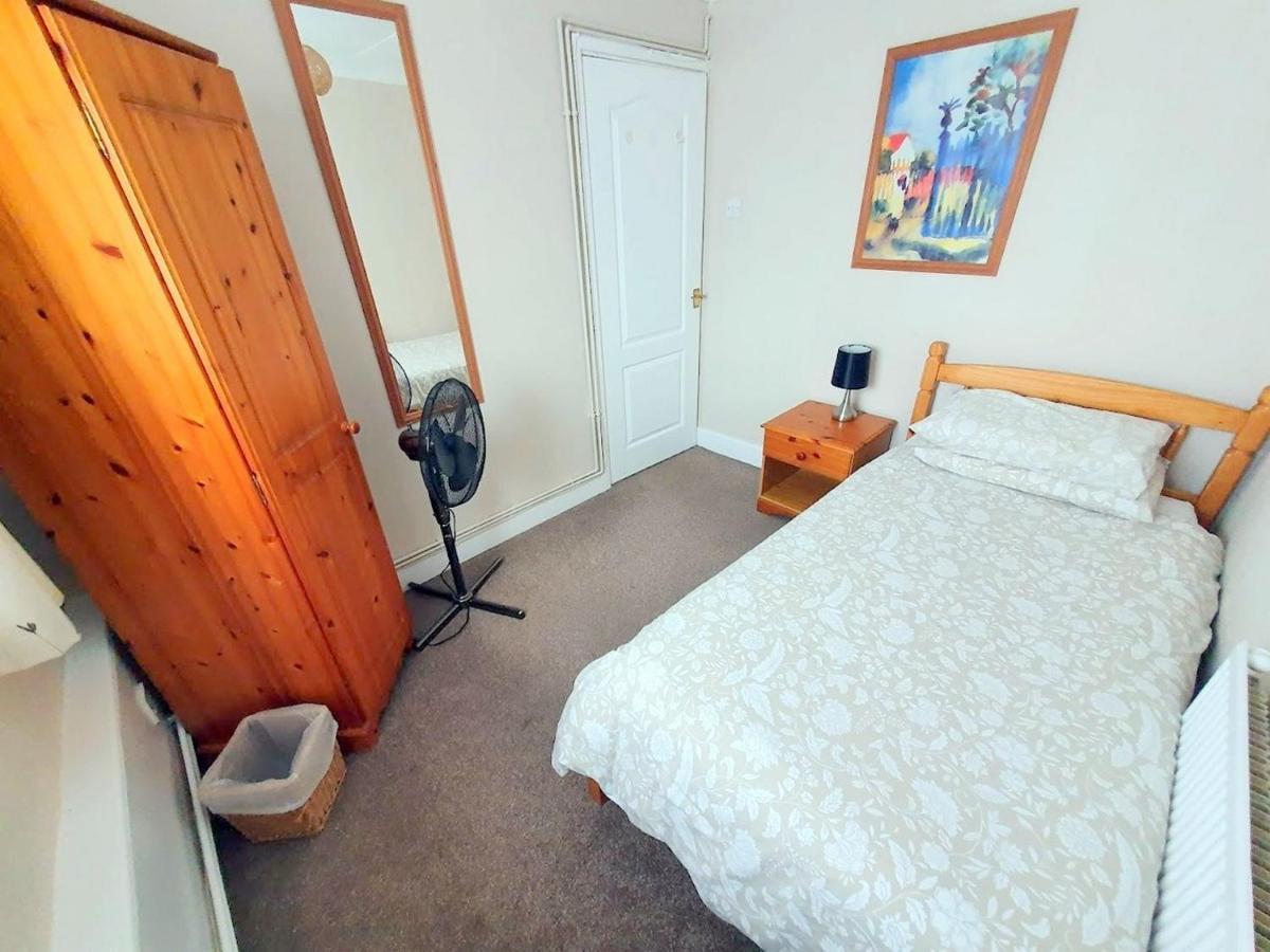 Wentworth Apartment With 2 Bedrooms, Superfast Wi-Fi And Parking Sittingbourne Εξωτερικό φωτογραφία